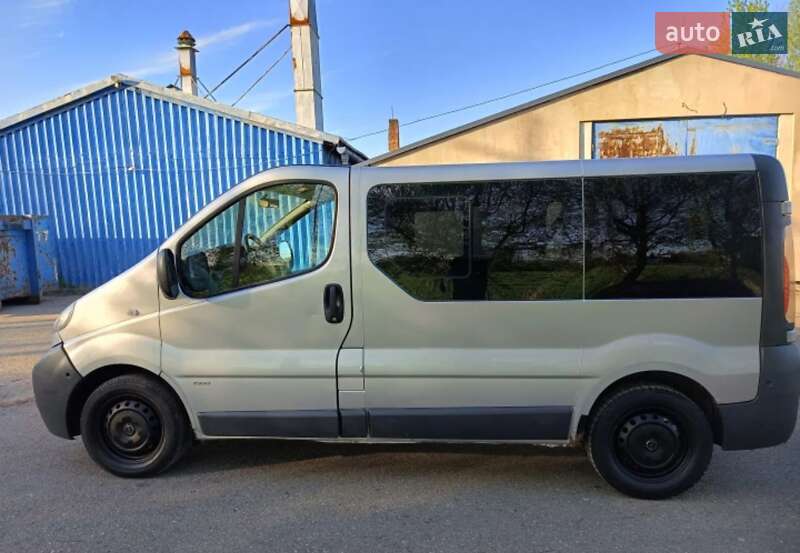Минивэн Opel Vivaro 2005 в 