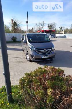 Мінівен Opel Vivaro 2016 в Стрию