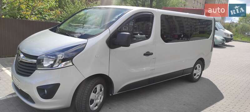 Минивэн Opel Vivaro 2018 в Хмельницком