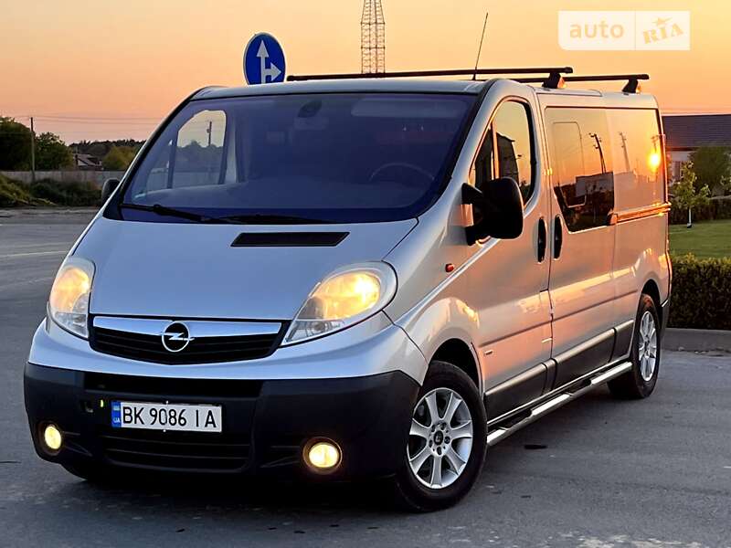 Минивэн Opel Vivaro 2010 в Радивилове