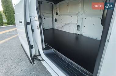 Грузовой фургон Opel Vivaro 2020 в 