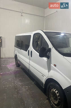 Мінівен Opel Vivaro 2004 в Міжгір'ї