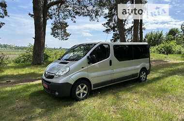 Минивэн Opel Vivaro 2014 в Ровно