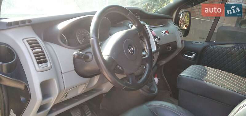 Мінівен Opel Vivaro 2014 в Кропивницькому