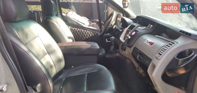 Мінівен Opel Vivaro 2014 в Кропивницькому