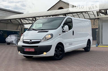 Мінівен Opel Vivaro 2014 в Рівному