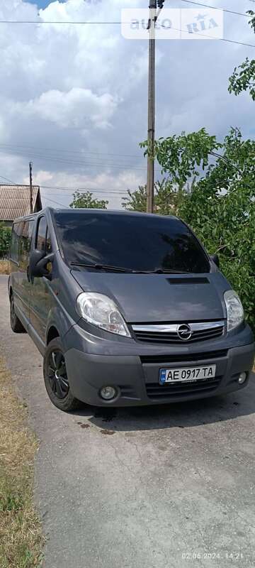 Вантажний фургон Opel Vivaro 2013 в Кривому Розі