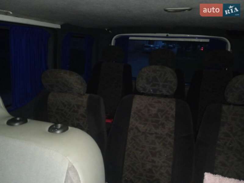 Мінівен Opel Vivaro 2004 в Луцьку