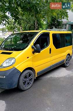 Минивэн Opel Vivaro 2004 в 