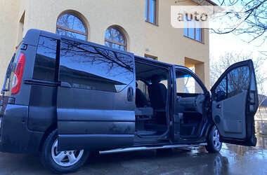 Минивэн Opel Vivaro 2007 в Черновцах