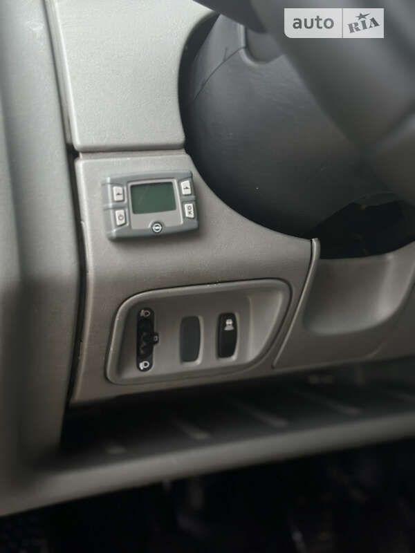 Мінівен Opel Vivaro 2007 в Коломиї