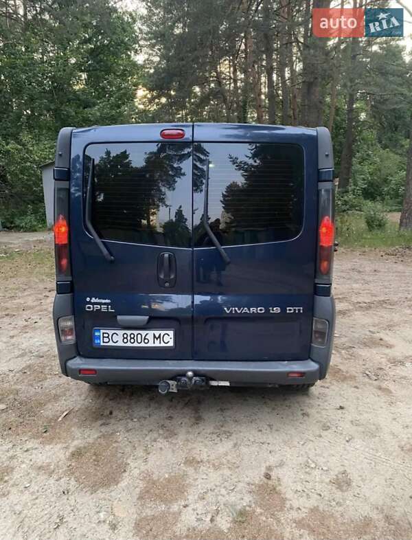 Мінівен Opel Vivaro 2002 в Львові