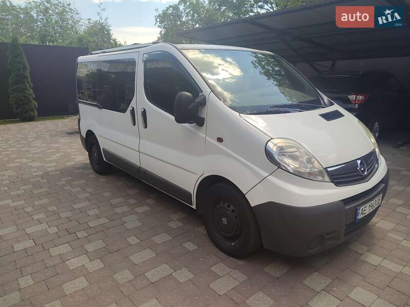 Мінівен Opel Vivaro 2007 в Івано-Франківську