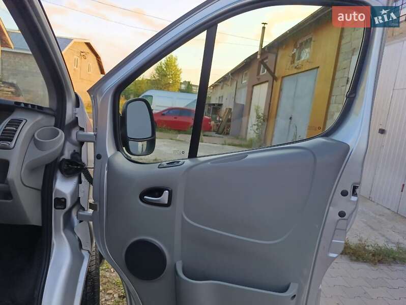 Минивэн Opel Vivaro 2007 в Коломые