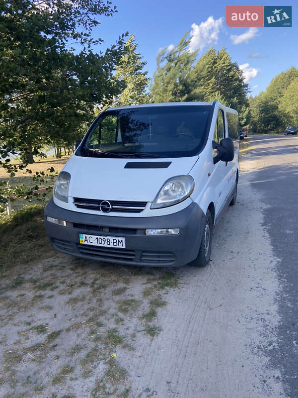 Мінівен Opel Vivaro 2002 в 