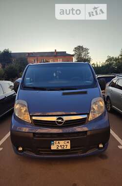 Мінівен Opel Vivaro 2011 в Умані