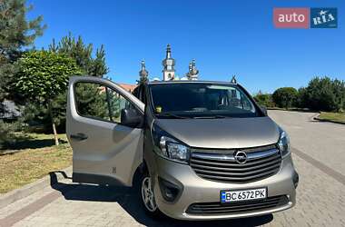 Мінівен Opel Vivaro 2015 в 