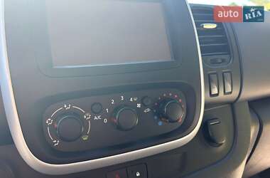 Мінівен Opel Vivaro 2015 в 