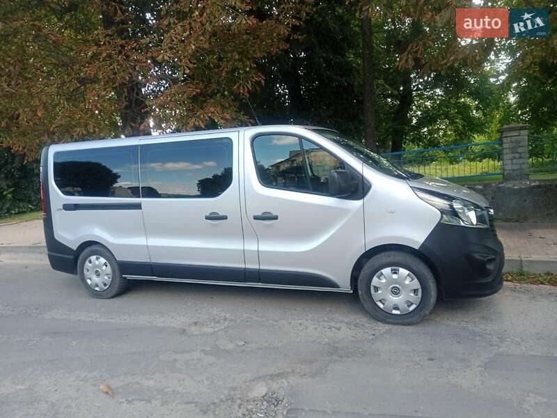 Мінівен Opel Vivaro 2018 в Тернополі