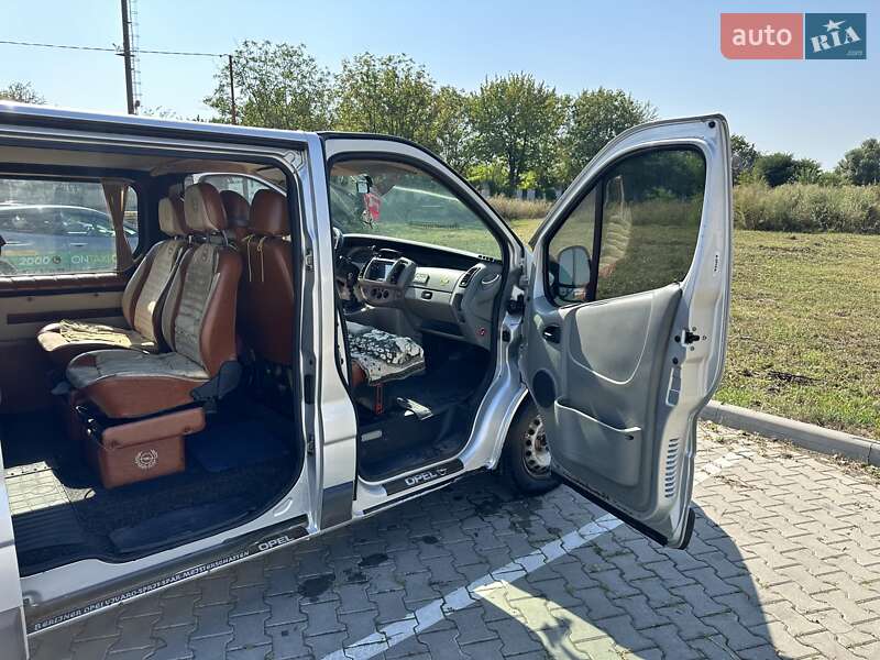 Минивэн Opel Vivaro 2006 в Виннице