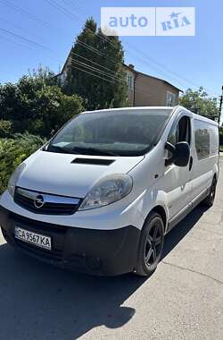 Грузовой фургон Opel Vivaro 2011 в Умани