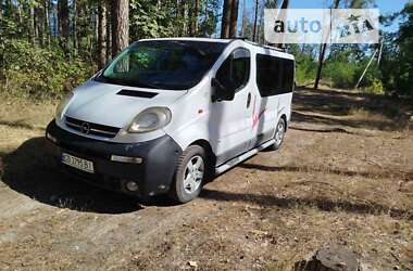 Мінівен Opel Vivaro 2002 в Чернігові