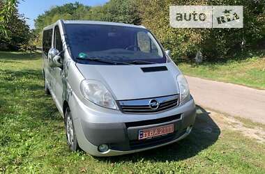 Минивэн Opel Vivaro 2014 в Ровно