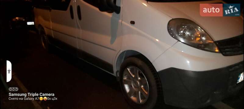 Opel Vivaro 2011