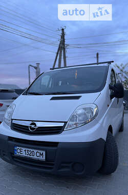 Мінівен Opel Vivaro 2012 в Чернівцях