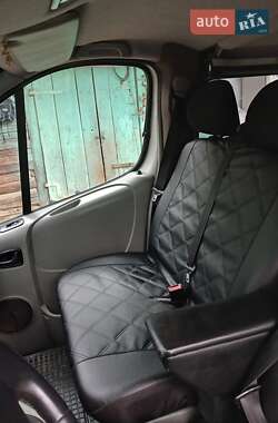Минивэн Opel Vivaro 2003 в 