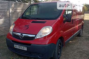 Минивэн Opel Vivaro 2006 в Валках