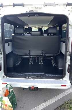 Минивэн Opel Vivaro 2015 в 