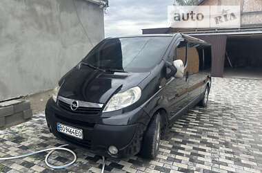 Грузовой фургон Opel Vivaro 2009 в Полонном