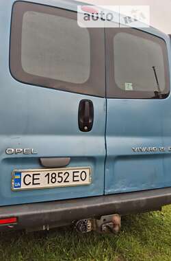 Грузовой фургон Opel Vivaro 2002 в Глыбокой