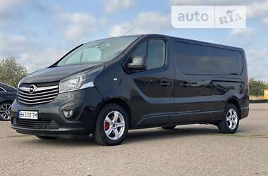 Мінівен Opel Vivaro 2016 в Одесі