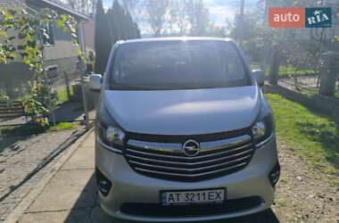 Минивэн Opel Vivaro 2017 в Дрогобыче