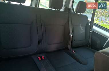 Минивэн Opel Vivaro 2017 в Дрогобыче