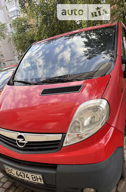 Грузовой фургон Opel Vivaro 2012 в Львове