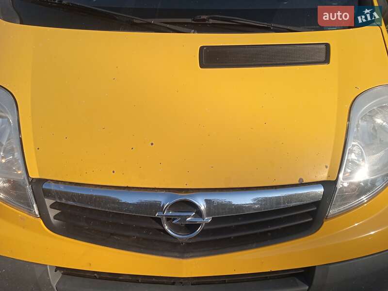Минивэн Opel Vivaro 2009 в Ивано-Франковске