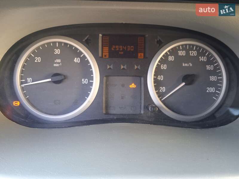 Минивэн Opel Vivaro 2009 в Ивано-Франковске