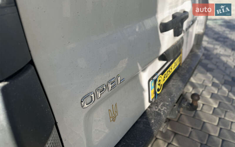 Минивэн Opel Vivaro 2006 в Мукачево