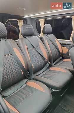 Минивэн Opel Vivaro 2016 в 