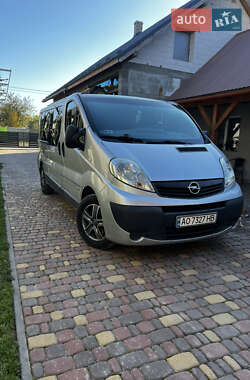 Мінівен Opel Vivaro 2012 в Виноградові