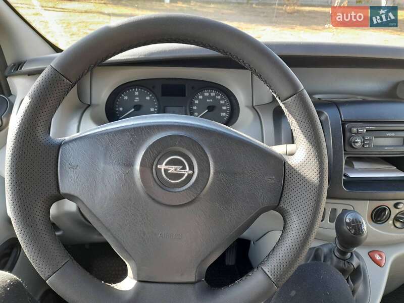 Минивэн Opel Vivaro 2007 в Луцке