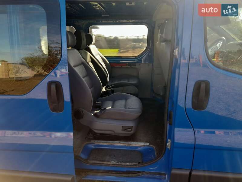 Минивэн Opel Vivaro 2007 в Луцке