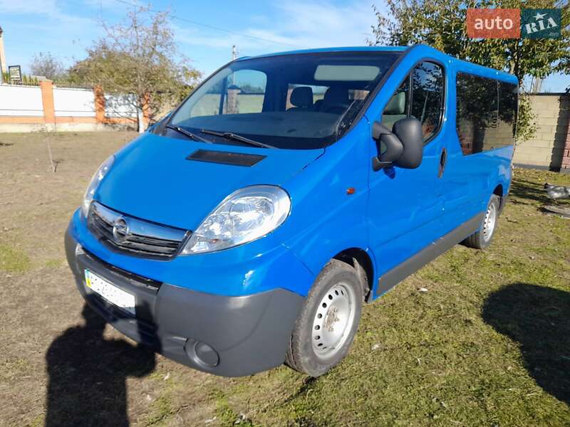 Минивэн Opel Vivaro 2007 в Луцке