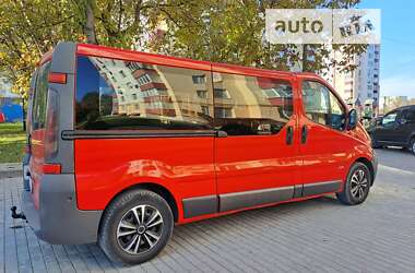 Мінівен Opel Vivaro 2004 в Кам'янець-Подільському