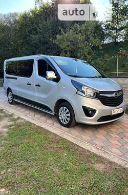 Мінівен Opel Vivaro 2017 в Коломиї