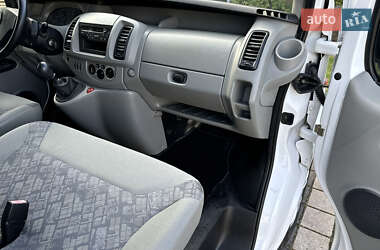 Грузовой фургон Opel Vivaro 2005 в 