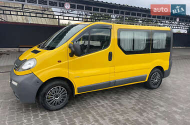 Минивэн Opel Vivaro 2004 в 